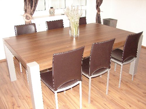 J�deln� soupravy a stoly - velk� obr�zek